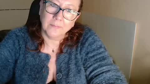 Snapshot of laureanne50 chatting on 9, 3, 2025 laureanne online show from 9, 3, 2025