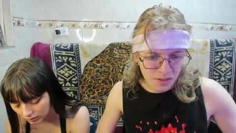 Snapshot of laureles6667 chatting on 19, 7, 2026 Laures666 online show from 19, 7, 2026