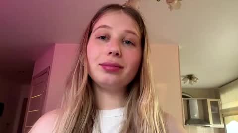 Snapshot of laurelpitney chatting on 23, 4, 2026 Chrissy online show from 23, 4, 2026