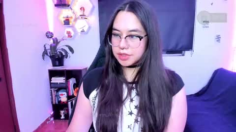  Im Lauren  independent model   online show from 13, 2, 2025