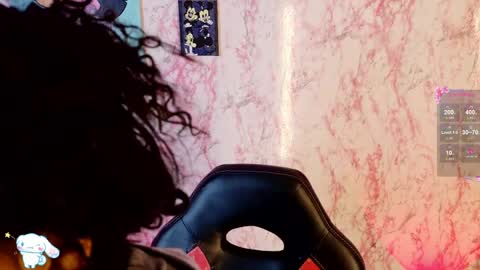 Snapshot of lauren_camila1 chatting on 10, 4, 2026 Lau online show from 10, 4, 2026