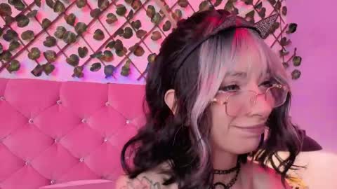 Snapshot of lauren_evans96 chatting on 6, 3, 2026 Lauren evans9 online show from 6, 3, 2026