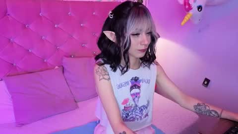 Snapshot of lauren_evans96 chatting on 10, 3, 2026 Lauren evans9 online show from 10, 3, 2026