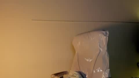 Snapshot of lauren_fit chatting on 6, 4, 2026 Lauren online show from 6, 4, 2026