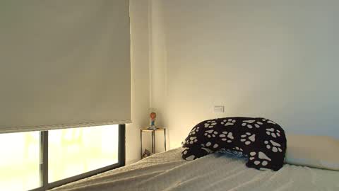 Snapshot of lauren_gil_ chatting on 18, 10, 2025    1      online show from 18, 10, 2025