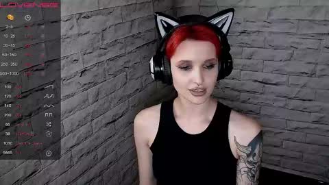 Snapshot of lauren_raquel chatting on 5, 6, 2026 Eva online show from 5, 6, 2026