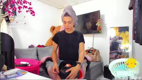 Snapshot of laurencesophiets chatting on 29, 4, 2026 SF online show from 29, 4, 2026