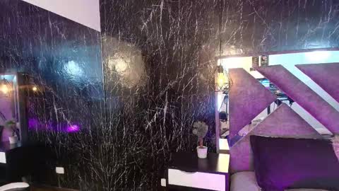 LaurenHazel  online show from 18, 11, 2025