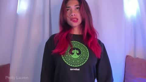 Snapshot of laurenn__1 chatting on 18, 11, 2025 Lauren online show from 18, 11, 2025