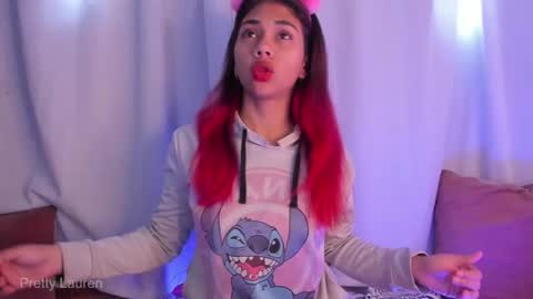 Snapshot of laurenn__1 chatting on 19, 11, 2025 Lauren online show from 19, 11, 2025