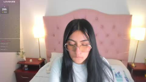 Snapshot of laurenn_smitth chatting on 10, 2, 2025 laurenn_smitth online show from 10, 2, 2025