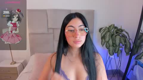 Snapshot of laurenn_smitth chatting on 18, 9, 2025 laurenn_smitth online show from 18, 9, 2025