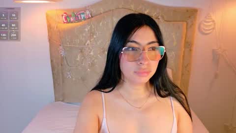 laurenn_smitth online show from 17, 12, 2025