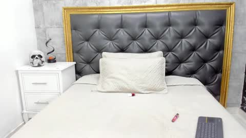 Lauren  online show from 21, 12, 2024