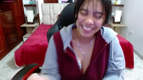 laurent online show from 11, 3, 2025