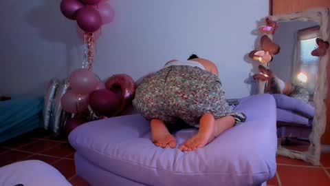 Snapshot of laurent_a chatting on 8, 1, 2025 Lucie online show from 8, 1, 2025