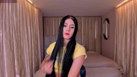 Snapshot of laurentconnor chatting on 4, 11, 2025 Lau online show from 4, 11, 2025