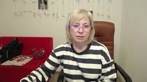 Snapshot of laurenwishy chatting on 19, 1, 2026 Lauren online show from 19, 1, 2026