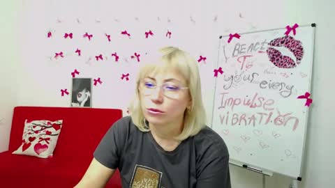 Snapshot of laurenwishy chatting on 27, 3, 2026 Lauren online show from 27, 3, 2026