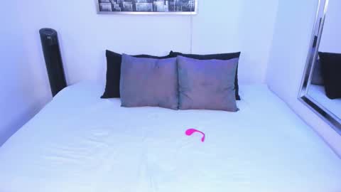 Snapshot of laurenxxl chatting on 9, 2, 2026 Lauren online show from 9, 2, 2026