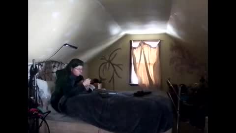 Snapshot of laureybabe44 chatting on 28, 1, 2025 Lauren online show from 28, 1, 2025