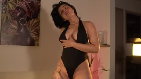 Snapshot of laurita_4 chatting on 21, 5, 2026 laurita_4 online show from 21, 5, 2026