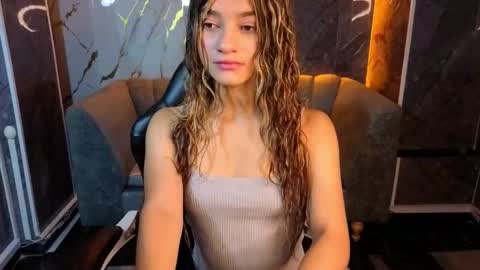 Laurita  online show from 4, 11, 2025