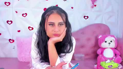 Snapshot of laurynjeffers chatting on 6, 3, 2025 LaurynJeffers online show from 6, 3, 2025
