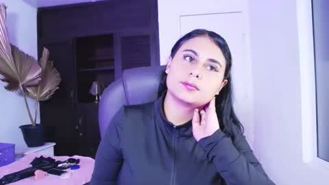  LaurynJeffers  online show from 13, 3, 2026