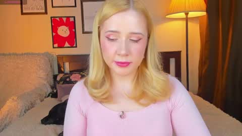 Snapshot of lavender_tender chatting on 21, 4, 2026 Lav online show from 21, 4, 2026