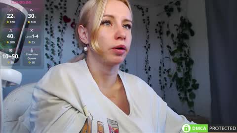 Mia online show from 19, 9, 2025