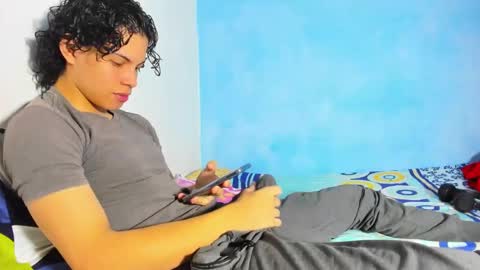 ZAmbrano online show from 9, 9, 2025