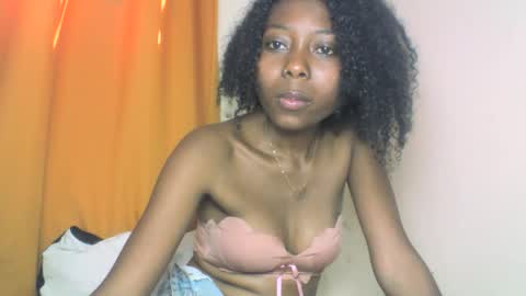 layannek online show from 24, 9, 2025