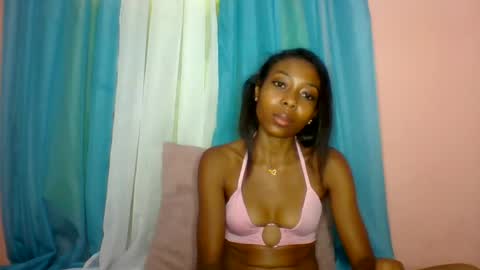Snapshot of layannek chatting on 14, 7, 2026 layannek online show from 14, 7, 2026