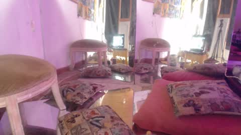 Snapshot of laye19 chatting on 4, 2, 2025 Laye19 online show from 4, 2, 2025