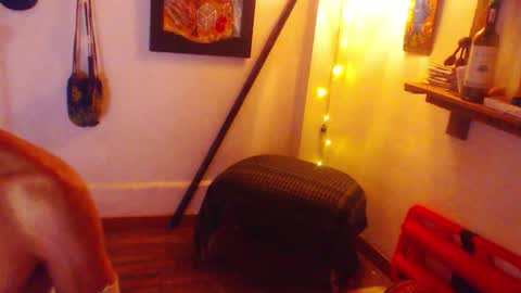 Snapshot of laye19 chatting on 25, 9, 2025 Laye19 online show from 25, 9, 2025