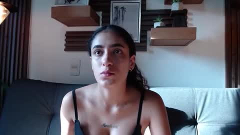 Layla online show from 22, 11, 2025