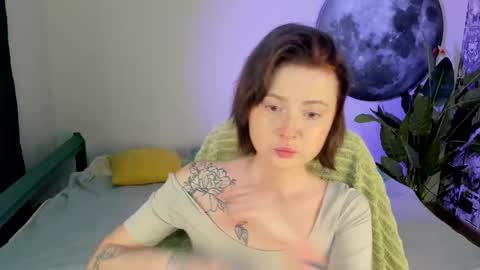 Layla online show from 2, 12, 2025