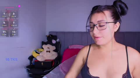 Layla online show from 20, 1, 2025