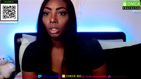 Snapshot of laylaariana chatting on 4, 10, 2025 laylaariana online show from 4, 10, 2025