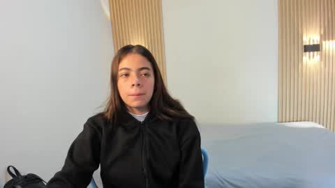 LaylaEmber online show from 17, 1, 2026