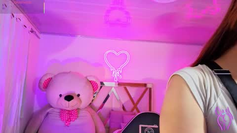 laylafoxy_tay online show from 15, 9, 2025