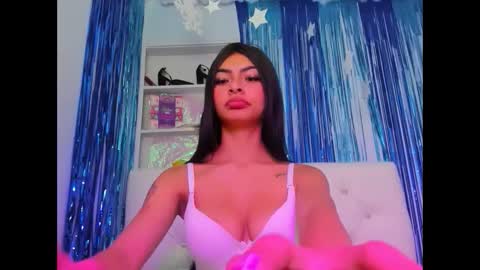 Snapshot of laylahotl chatting on 6, 10, 2025 Layla online show from 6, 10, 2025