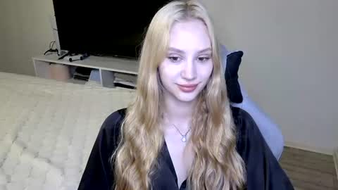 Snapshot of laylapretty001 chatting on 15, 6, 2026 LaylaPretty001 online show from 15, 6, 2026