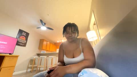 Layla Ros online show from 3, 2, 2026