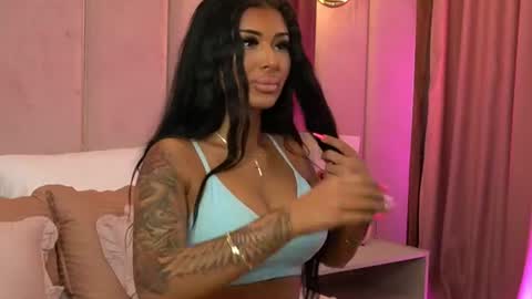 Snapshot of laylavixenn chatting on 28, 6, 2026 Layla online show from 28, 6, 2026