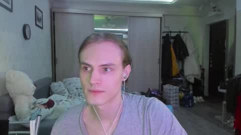 Snapshot of lazaret1k chatting on 8, 3, 2026 Vladi online show from 8, 3, 2026