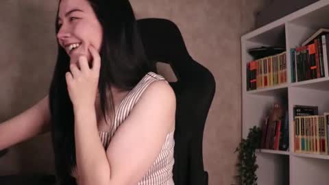 Snapshot of lazynut chatting on 26, 10, 2025 Lisa online show from 26, 10, 2025