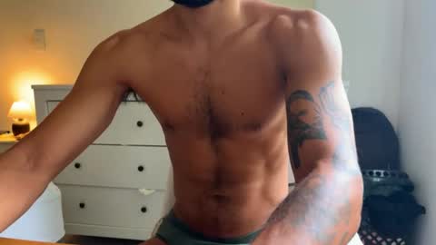 Snapshot of lcscerq chatting on 21, 11, 2025 lcscerq online show from 21, 11, 2025