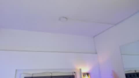 Snapshot of lea_walkerr chatting on 21, 4, 2026 lea_walkerr online show from 21, 4, 2026